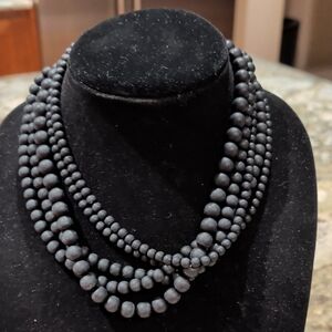 ViVI Black Beaded Necklace